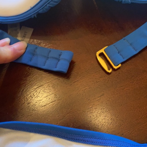 Victoria’s Secret bathing suit. Never worn. No tags - Picture 8 of 8